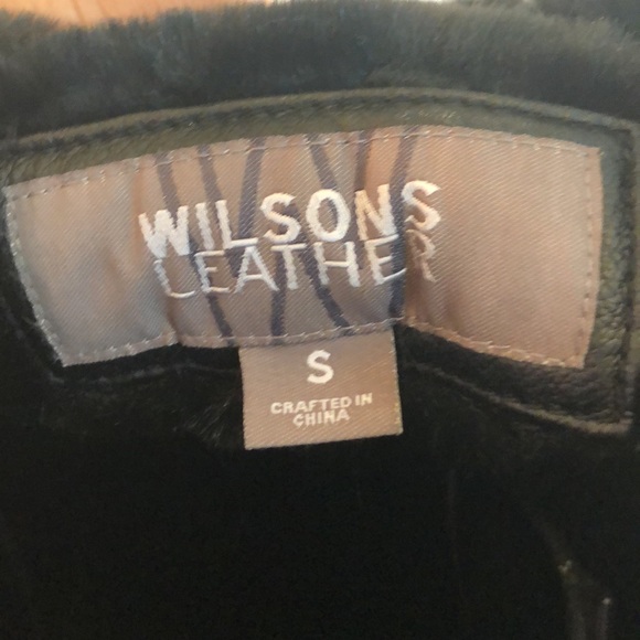 New Wilson Black Heavy Leather & faux Fur Hooded Jacket. Size Small - Picture 6 of 6